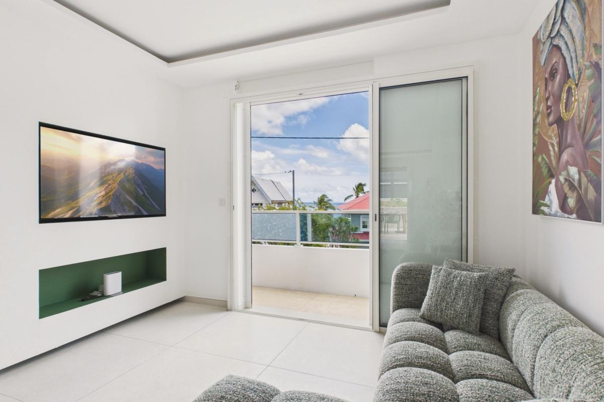 Location villa pied dans l'eau 4 chambres diamant - salon vue mer
